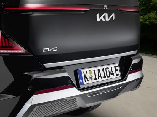 Listwa ozdobna klapy bagażnika, szczotkowane aluminium, Kia EV5, EV5 GT-line