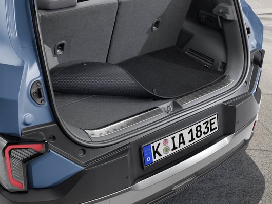 Dwustronna mata bagażnika, Kia EV2, EV2 GT-line